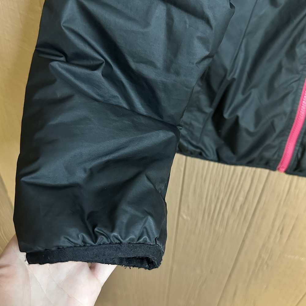 The North Face Woman's Black Pink Full Zip Puffer Down Jacket Sz M Warm Winter - Picture 5 of 8
